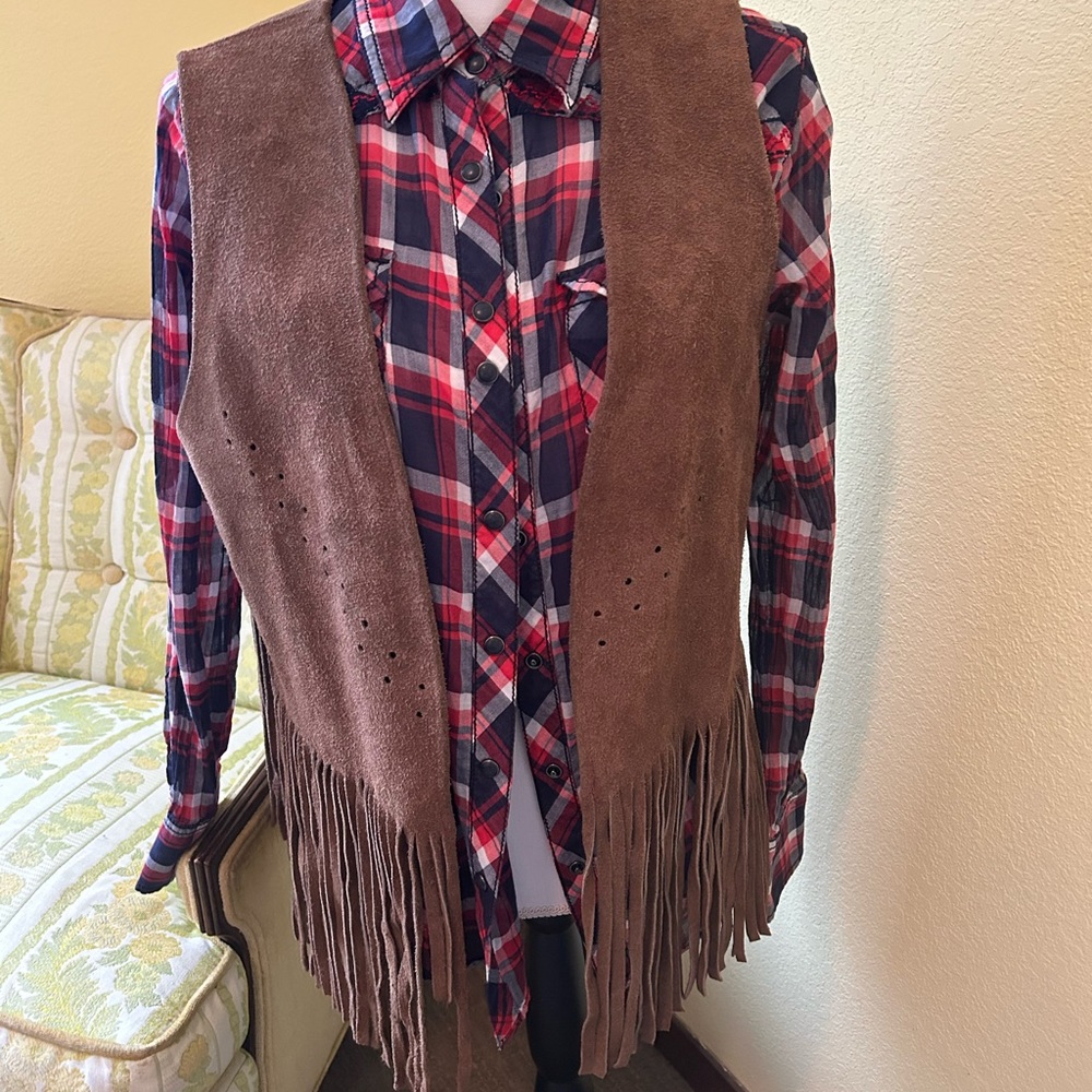 Vintage suede fringevest . 70’s?